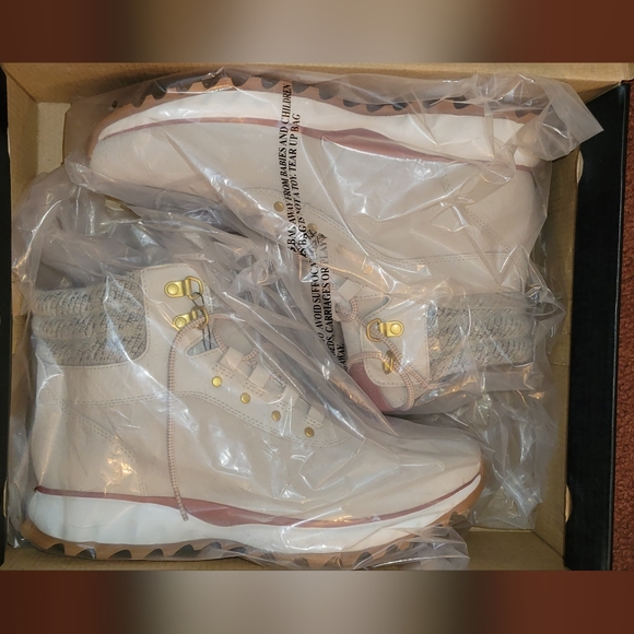 Cole Haan Zerogrand Hiker - Picture 6 of 9